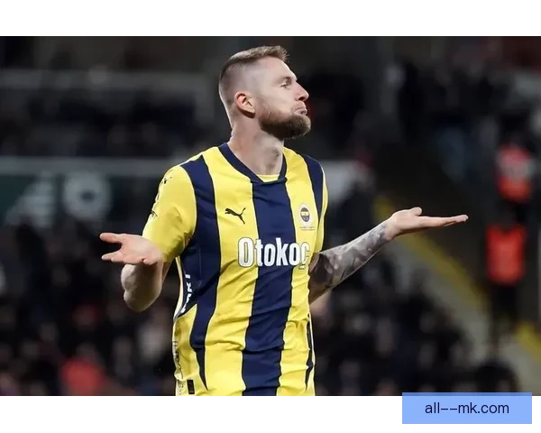 什克里尼亚尔免签加盟巴黎圣日耳曼后防重组引爆法甲争冠欧冠格局